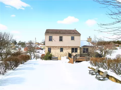 Exterior - 112 Circle Dr, Irwin, PA 15642 photo 12 of 13