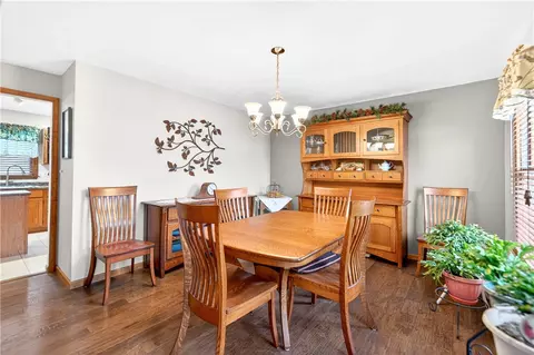 Dining - 112 Circle Dr, Irwin, PA 15642 photo 1 of 3