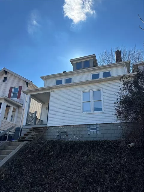 518 7th Ave, Coraopolis, PA 15108