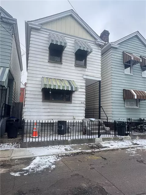 5112 Chaplain Way, Pittsburgh, PA 15207