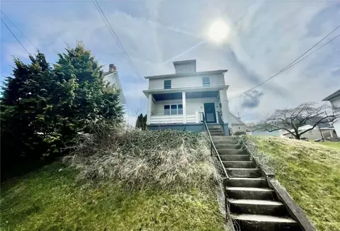 746 6th Ave, Coraopolis, PA 15108