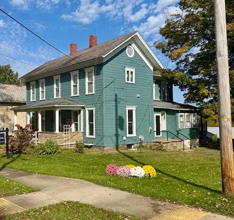 202 N Otter St, Mercer, PA 16137