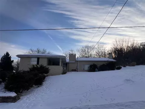 230 Ladysmith, New Stanton, PA 15672