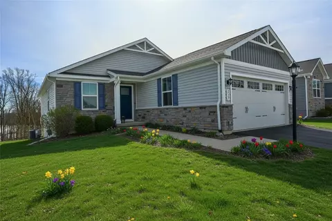 517 Coughton Cross Dr, Harmony, PA 16037
