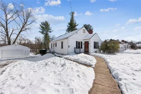 5547 Grubbs Rd, Gibsonia, PA 15044