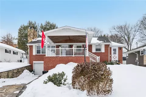 670 Circle Dr, Belle Vernon, PA 15012