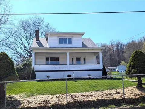 752 Crawford Rd, Fredericktown, PA 15333