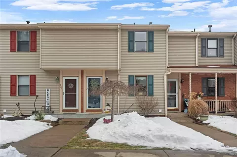 203 Woodhaven Dr, Seven Fields, PA 16046