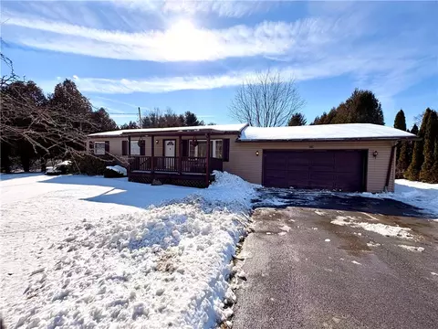 215 Old Luther St, Windber, PA 15963