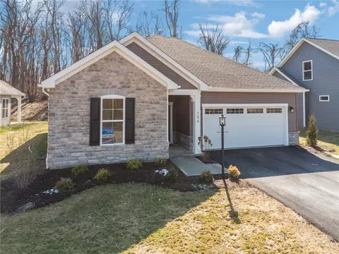 206 Walton Cir, Hopewell Twp, PA 15001
