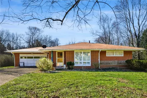 4134 Marion Hill Rd, New Brighton, PA 15066