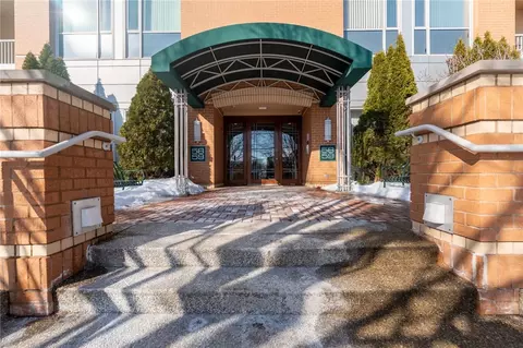 5859 Beacon St #2003, Pittsburgh, PA 15217