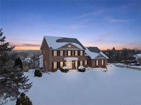 1022 Lexington Dr, Export, PA 15632 photo 3