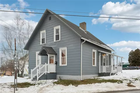 1203 Eastbrook St, New Castle, PA 16101