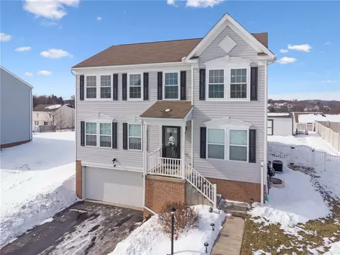 11639 Dartmoor Dr, Irwin, PA 15642