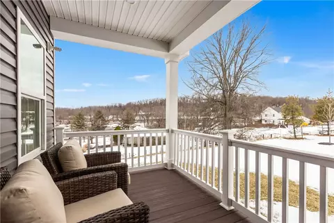 Exterior - 390 Dana Dr, Eighty Four, PA 15330 photo 2 of 3