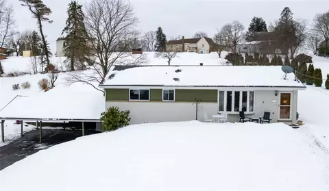 119 Covewood Dr, Butler, PA 16001