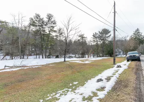 5005 Mamont Rd, Murrysville, PA 15668