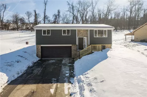 260 Twin Bridges Rd, Charleroi, PA 15022