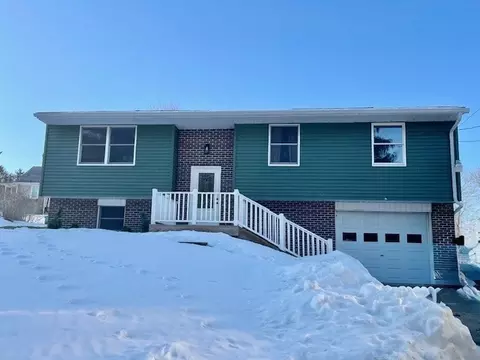 1434 Main St, Leechburg, PA 15656