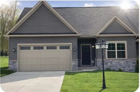 117 Hemingway Ln, Coraopolis, PA 15108