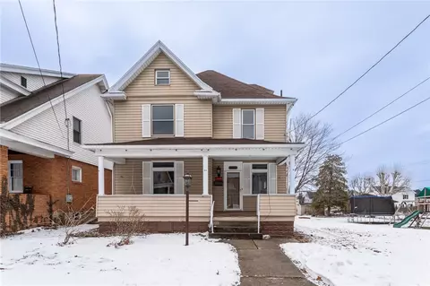 1206 Sycamore St, Connellsville, PA 15425