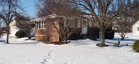 307 Mahoney Ave, Ellwood City, PA 16117