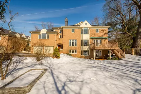 900 Academy Pl, Sewickley, PA 15143