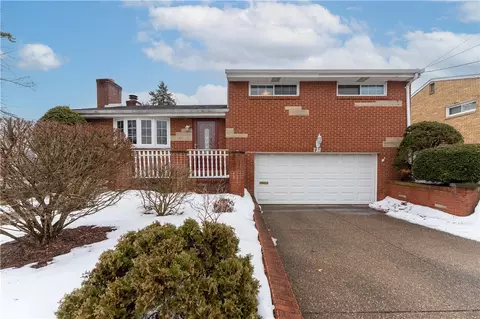 732 Somerville Dr, Pittsburgh, PA 15243