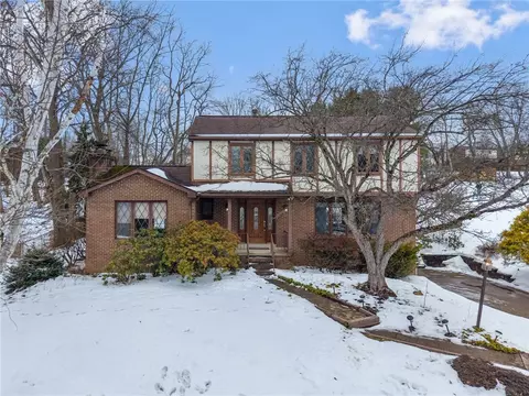 5934 Graybrook Dr, Export, PA 15632