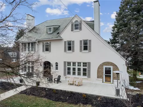 217 N Fairfield St, Ligonier, PA 15658