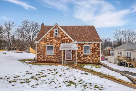 120 Ida Dr, Glenshaw, PA 15116