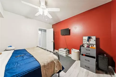 Bedroom - 1734 E Carson St, Pittsburgh, PA 15203 photo 2 of 6