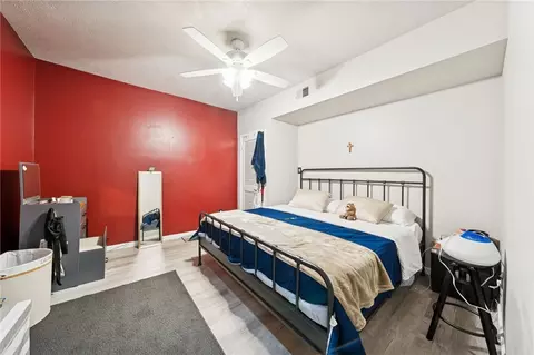 Bedroom - 1734 E Carson St, Pittsburgh, PA 15203 photo 1 of 6