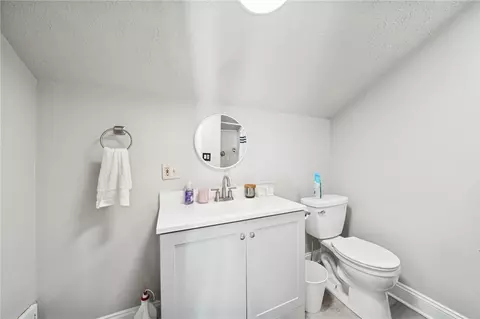 Bath - 1734 E Carson St, Pittsburgh, PA 15203 photo 4 of 4