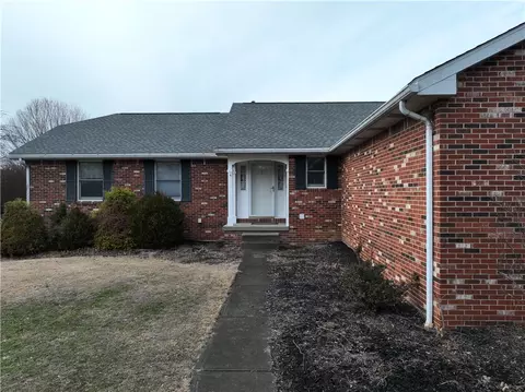 5 Nicklaus Ln, Waynesburg, PA 15370