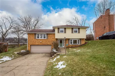 110 Tel Star Dr, Pittsburgh, PA 15236