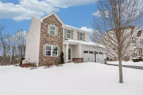 1017 Blackhawk Dr, Valencia, PA 16059