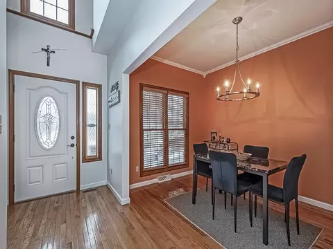 5648 Monroe Cir, Export, PA 15632 photo 5
