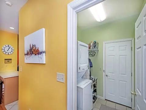 5648 Monroe Cir, Export, PA 15632 photo 17