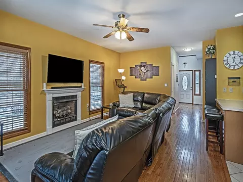 5648 Monroe Cir, Export, PA 15632 photo 14
