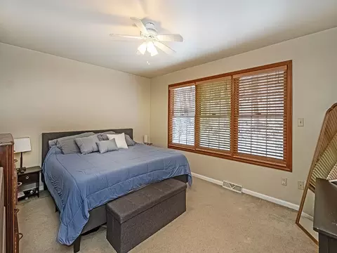 5648 Monroe Cir, Export, PA 15632 photo 20