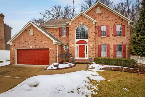 51 Colony Oaks Dr, Pittsburgh, PA 15209