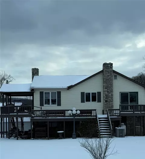119 Pig St, Dunbar, PA 15431