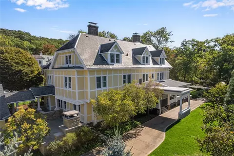 609 Academy Ave, Sewickley, PA 15143