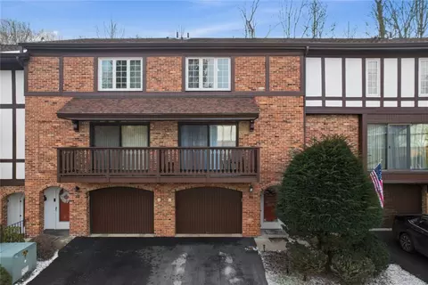 115 Thornberry Dr, Pittsburgh, PA 15237