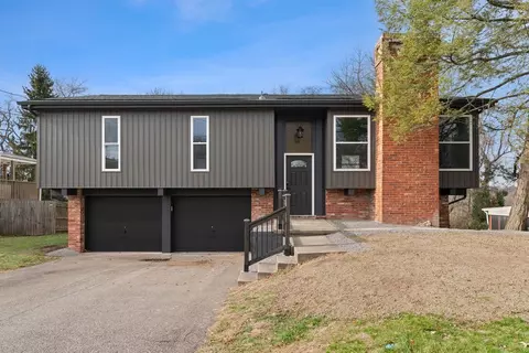 2715 Otterbein Dr, Allison Park, PA 15101