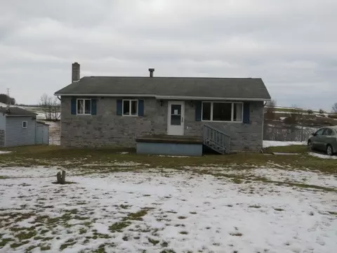 362 Hopewell Rd, Brownsville, PA 15417