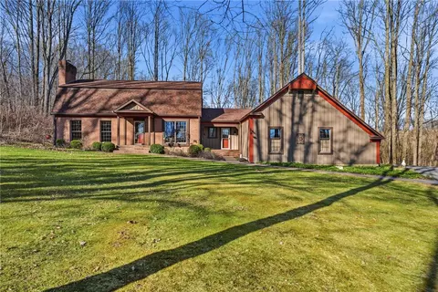 1725 Mount Jackson Rd, Enon Valley, PA 16120