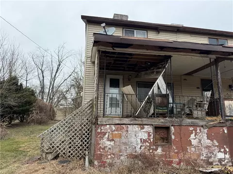 176 Lower Oliver 3, Uniontown, PA 15401